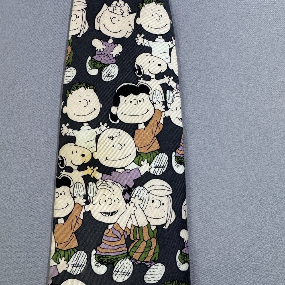 Vintage Cervantes Peanuts Silk Tie Mens Charlie Brown Snoopy Made in USA Black - Picture 8 of 8